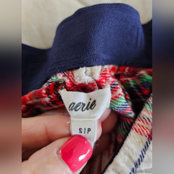 Aerie Red and Green Plaid Pajama Pants with Pockets Size S - Picture 3 of 3